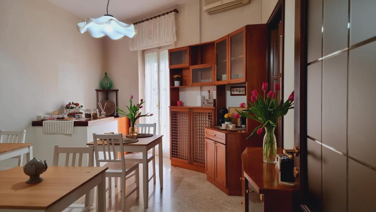 Casa Bianca B&B Ostuni Bagian luar foto