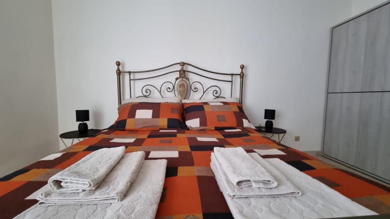 Casa Bianca B&B Ostuni Bagian luar foto